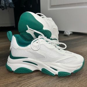 Steve Madden Tennis Shoes